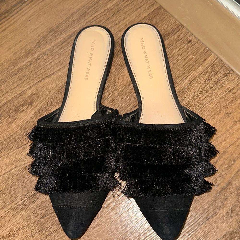 Who what wear tassel mules used